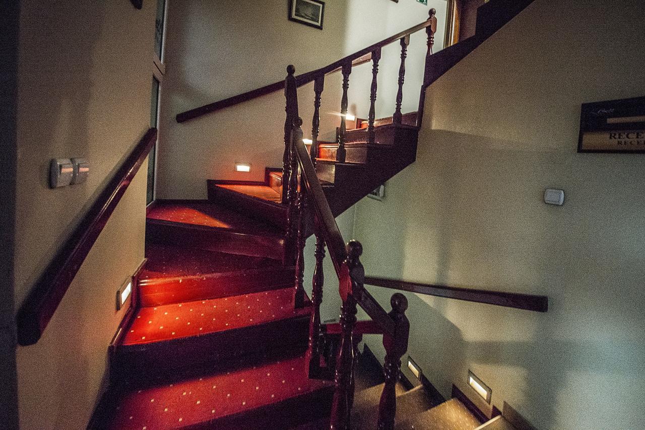 Hotel Bell Leskovac  Extérieur photo
