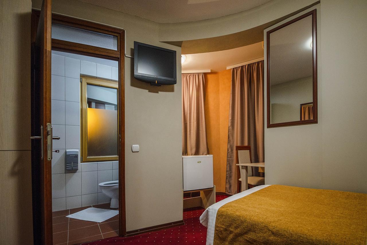 Hotel Bell Leskovac  Extérieur photo
