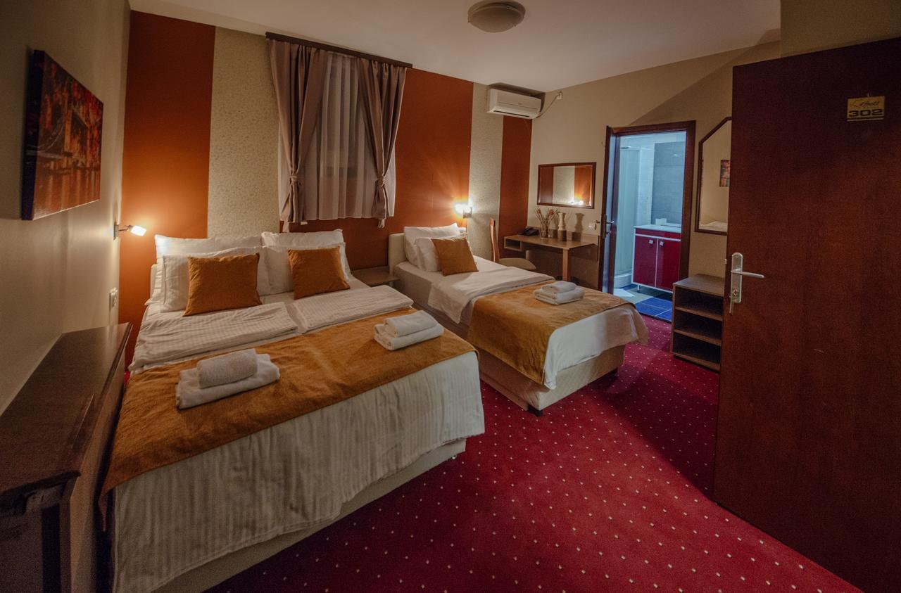 Hotel Bell Leskovac  Extérieur photo